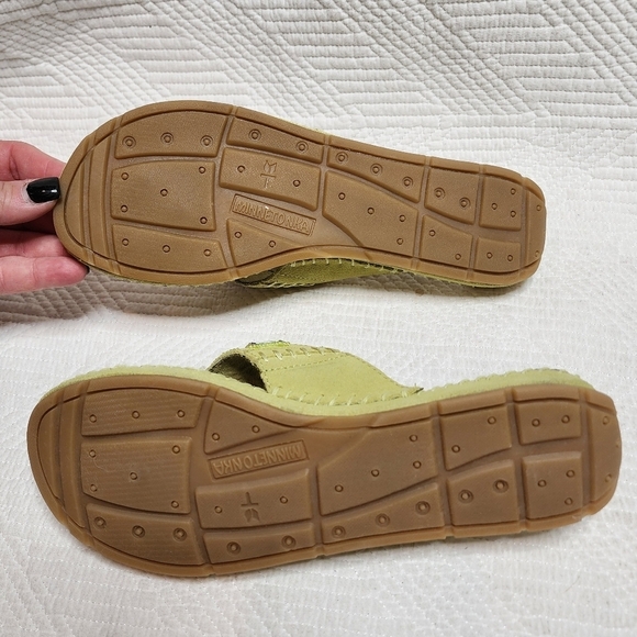 Minnetonka Green Leather Beaded Flip Flop Thong Sandals Size 7 New - Picture 14 of 16